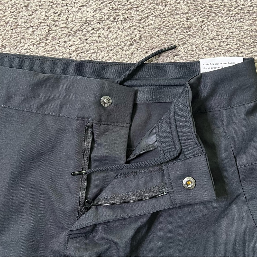 Nike Sportswear Tech Essentials Woven Unlined Cargo Pants Men’s Size 30 - Picture 9 of 16